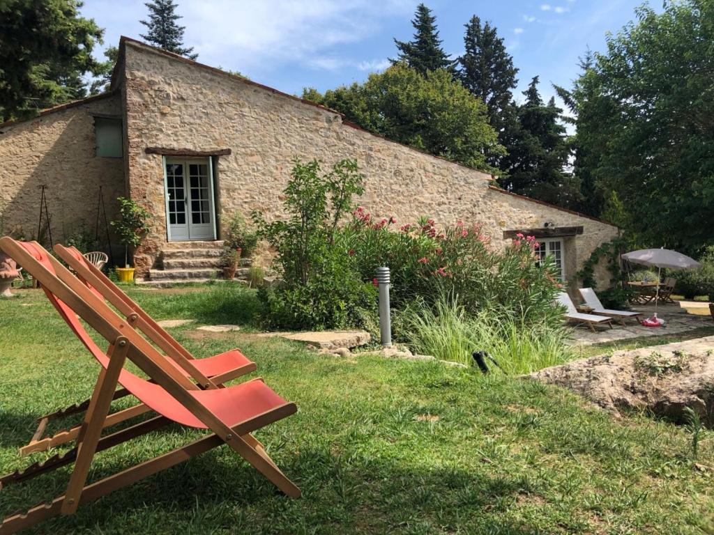 Ferme Le Pavillon Bed and Breakfast Bargemon Exteriör bild